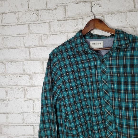 Billabong long sleve flannel print button down - Picture 4 of 14